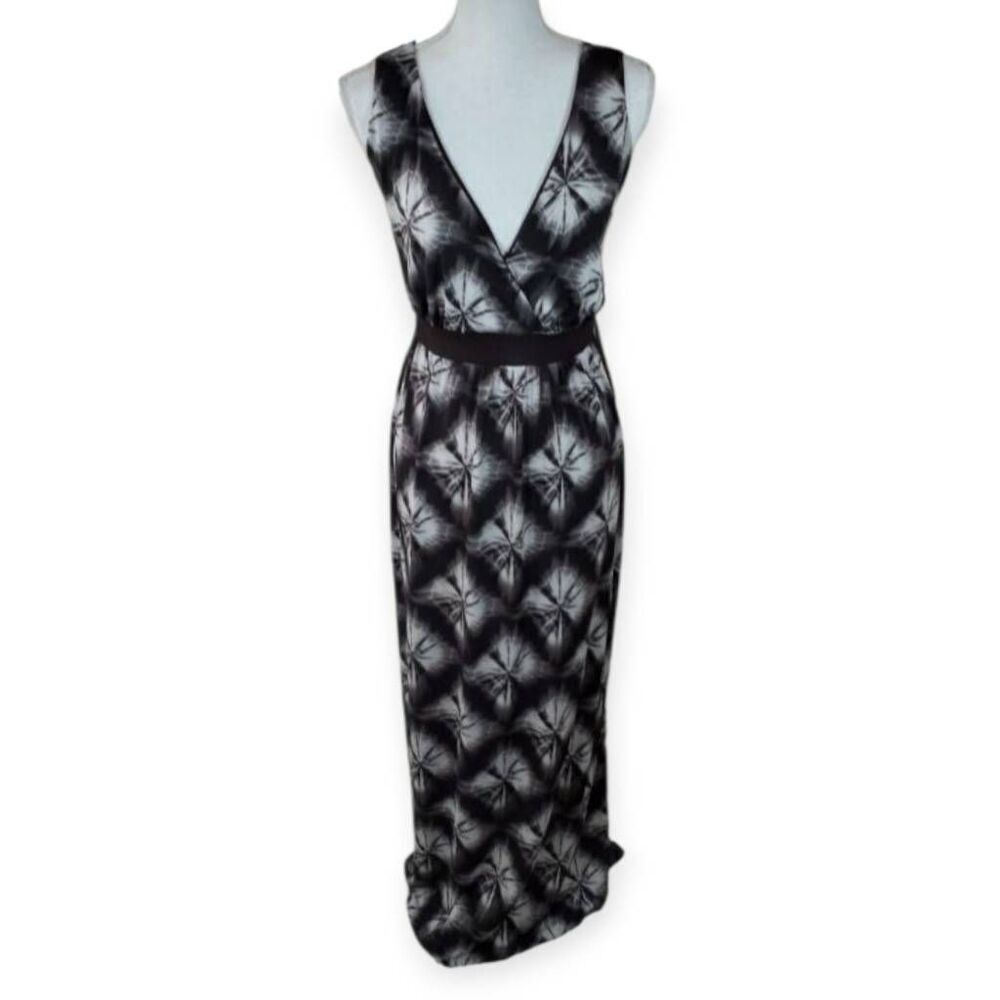 RHAPSADY BLACK, GRAY, & WHITE PLUNGE MAXI DRESS SZ.1X EUC.